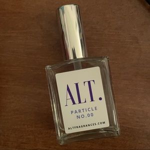 Alt Fragrances Particle 00 Molecule 01 Clone